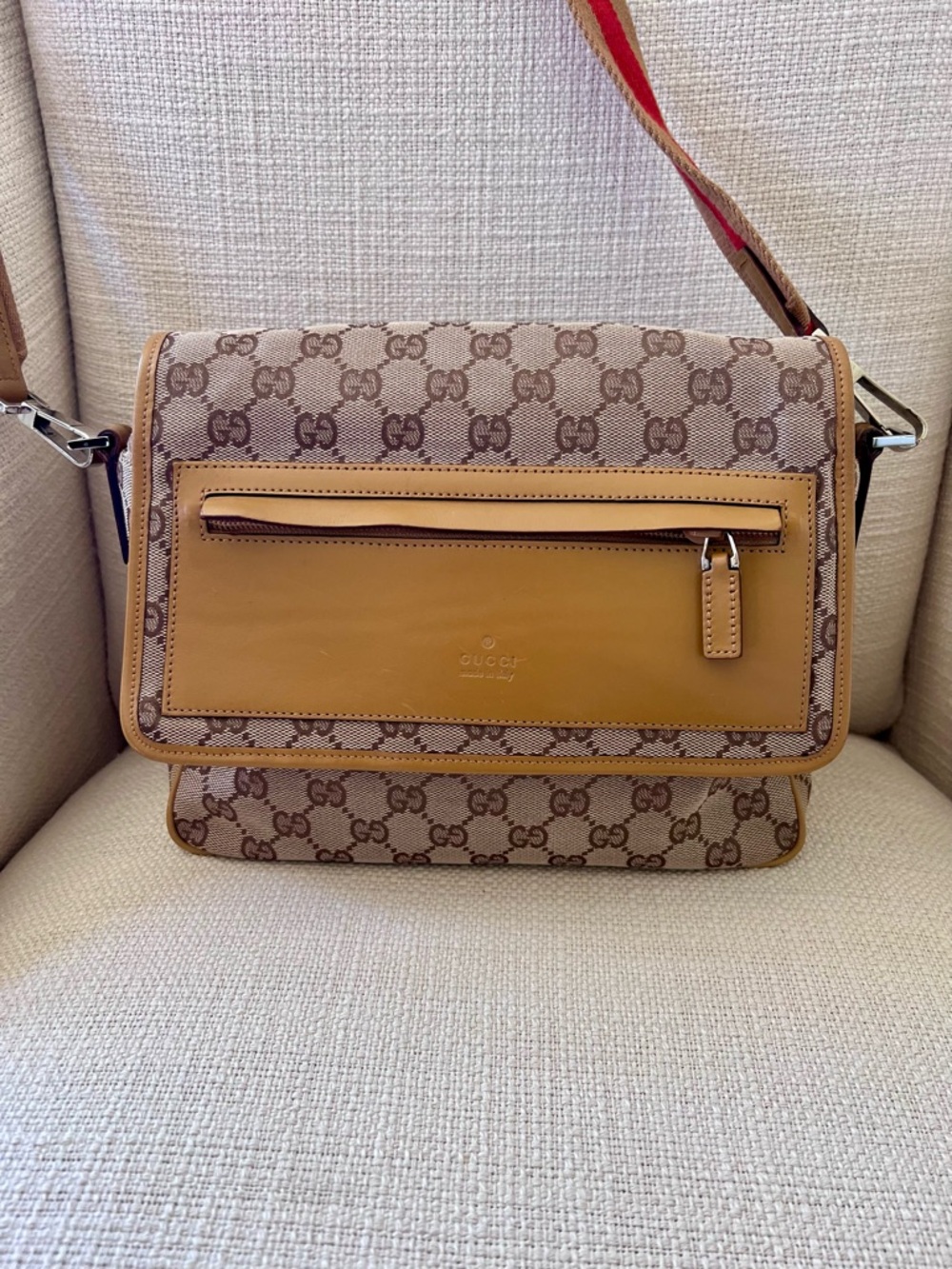 Gucci GG Canvas Front Flap Crossbody Bag - Picture 3 of 16